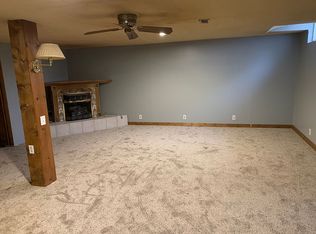221 N Emporia St, Haven, KS 67543