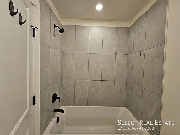 7506 199a St #326 — Photo 12
