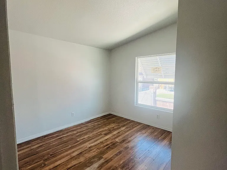 4219 W Pecan Rd — Photo 12