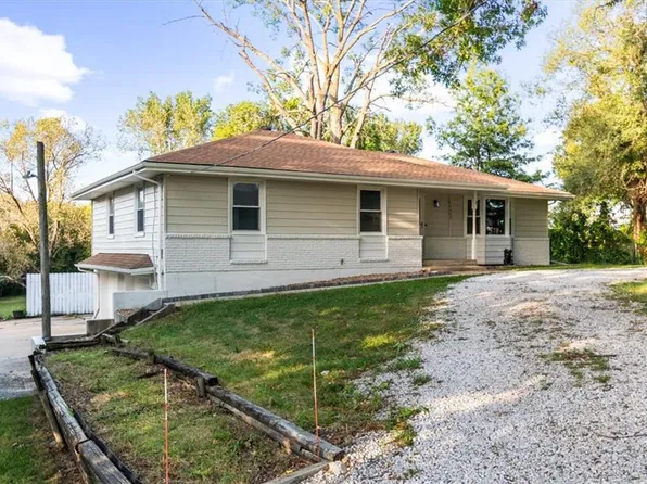 1605 SE M Aa Hwy, Blue Springs, MO 64014