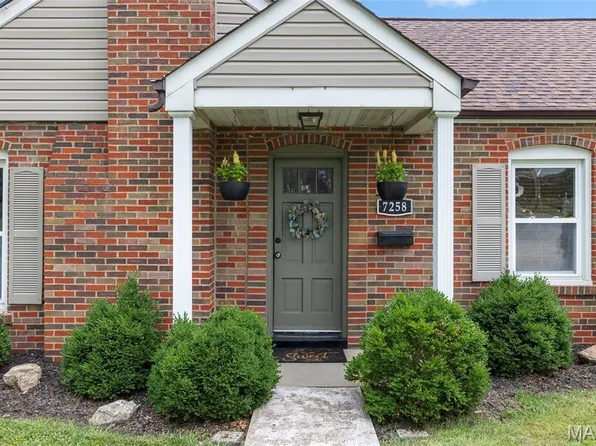 7258 Mackenzie Rd, Saint Louis, MO 63123