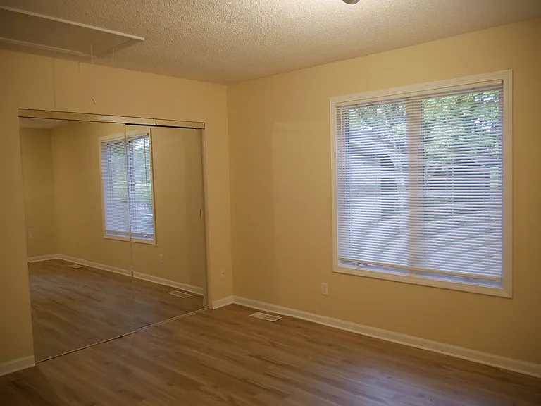 5352 Larch Ct — Photo 12