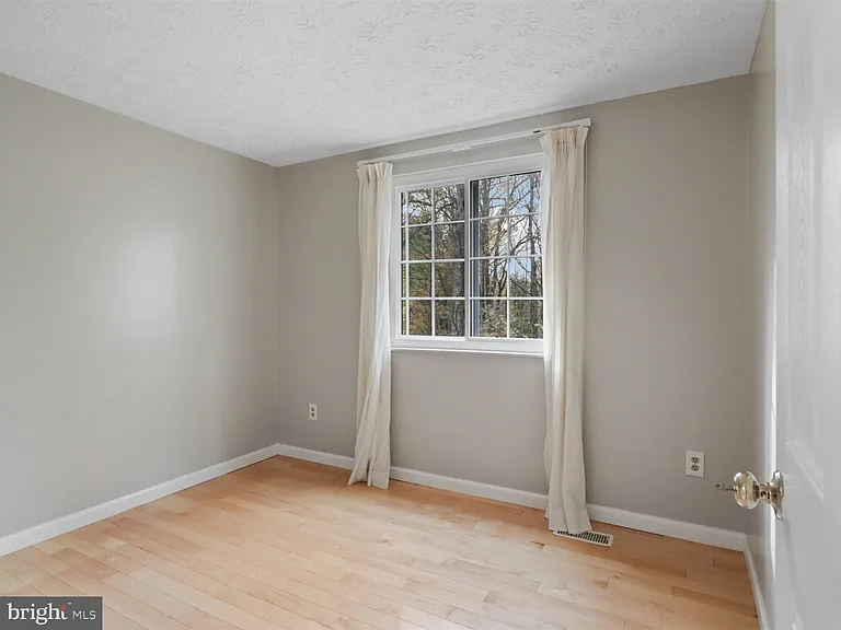 8463 Monarch Ct — Photo 36