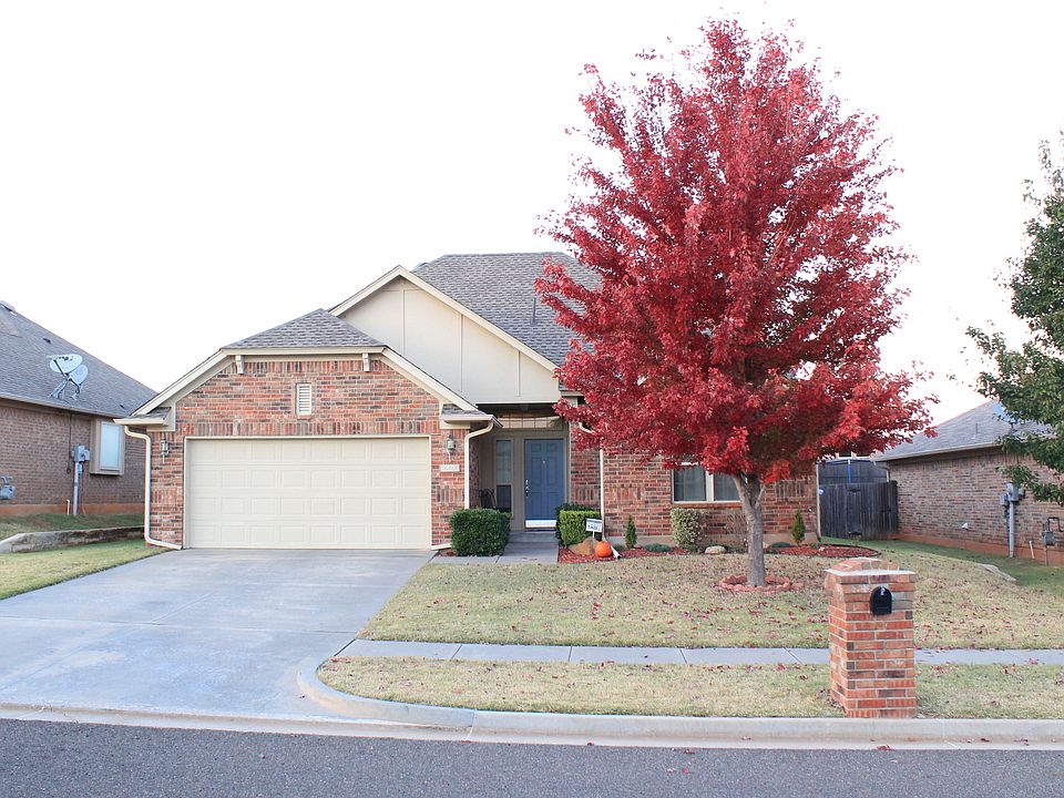 1st image of 2409 White Oaks Dr
