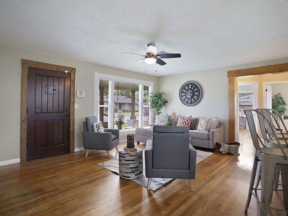 4th image of 2023 N Lake Dr