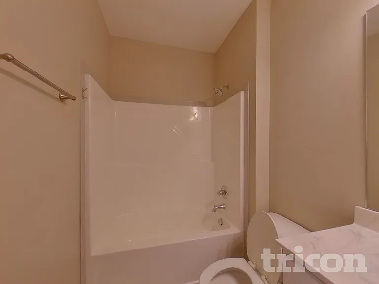 1016 Cyril Dr — Photo 15