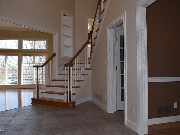 0015 foyer