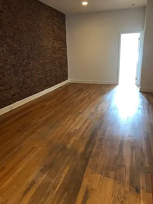 Rented by Alexander Bilu, LREB | media 13