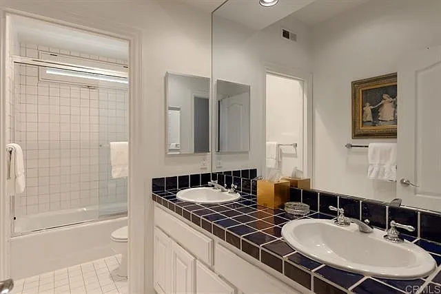 6352 Castejon Dr — Photo 21