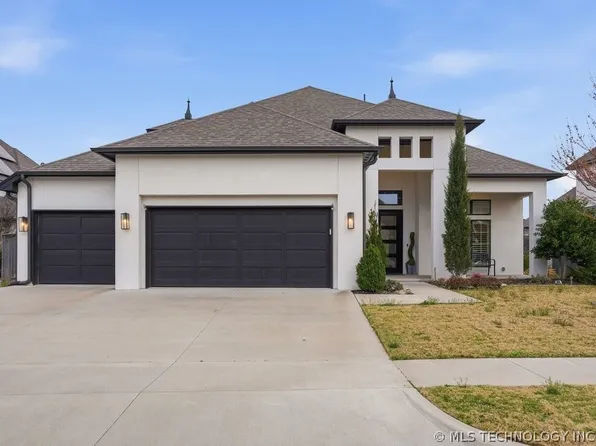 12015 S Urbana Ave, Tulsa, OK 74137