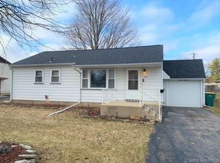 1932 Robertson Ave, Galesburg, IL 61401