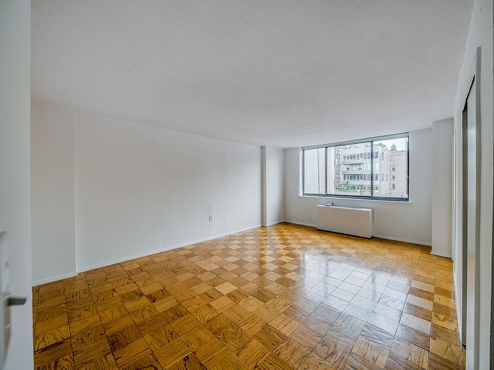1st image of 250 W 19th St APT 11H