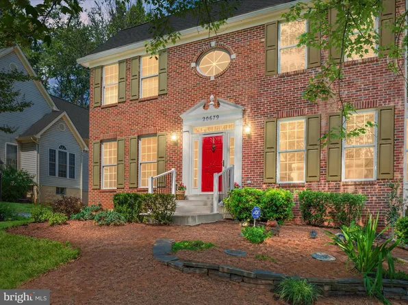 20679 Smithfield Ct, Sterling, VA 20165