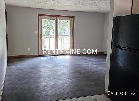 4th image of 7 Hartley St APT 1