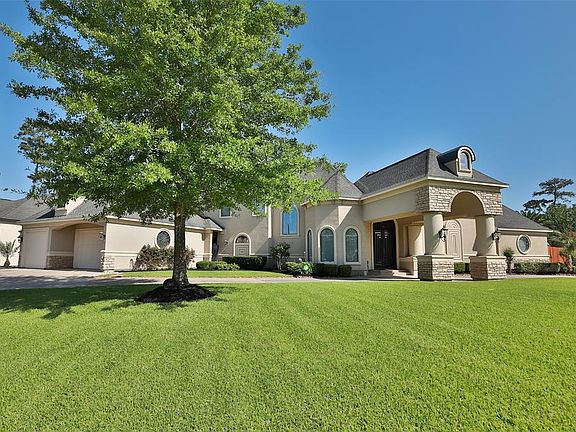 2nd image of 13615 Leon Springs Ln