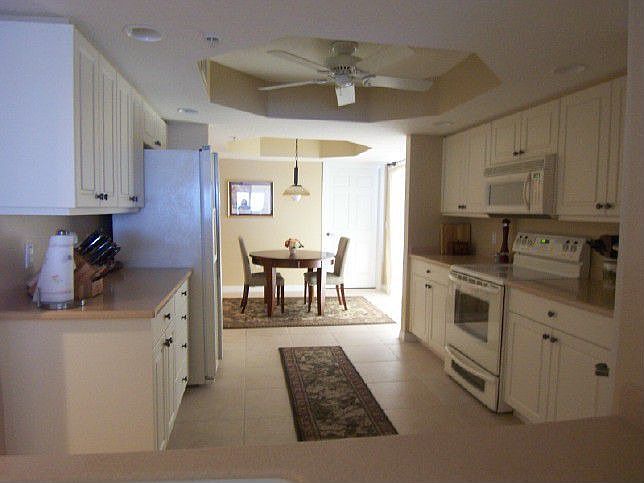 Spacious litchen