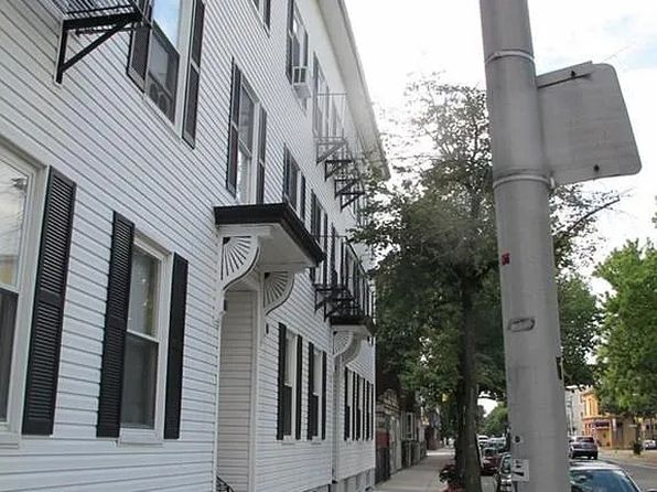 82 Hampshire St APT 5