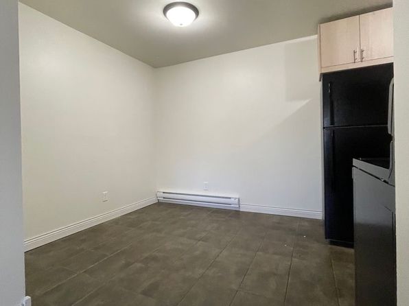 1728 La Crescent St #48