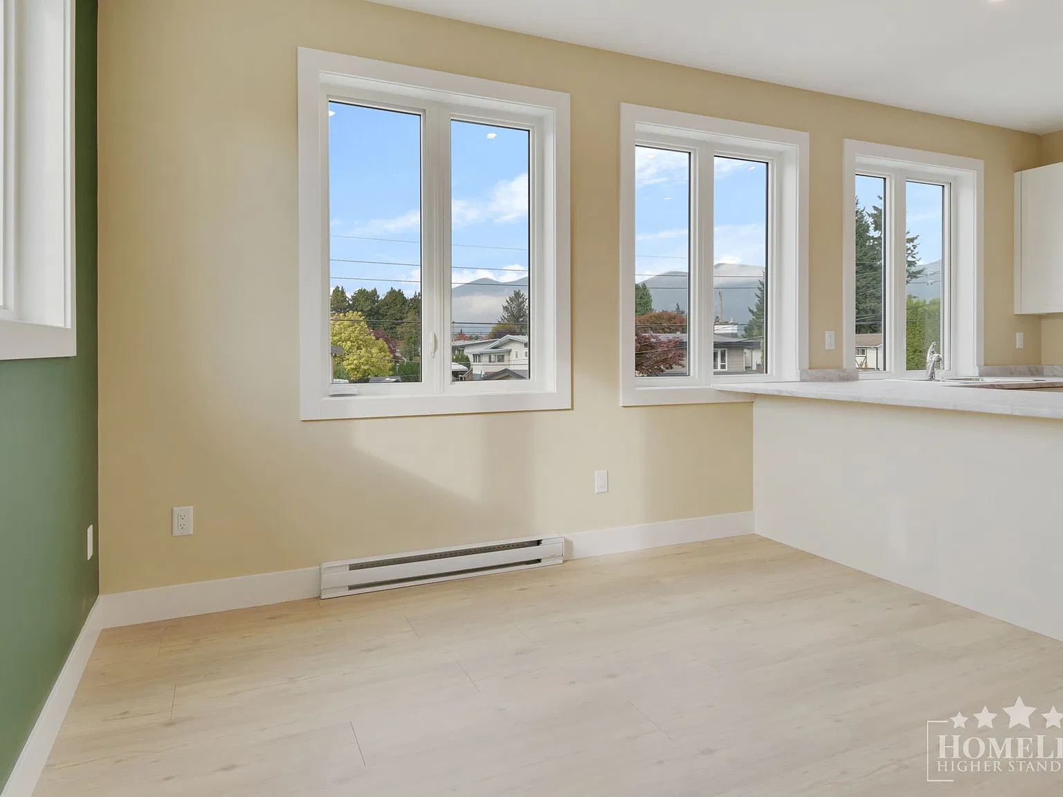 10340 Beverley Dr — Photo 4