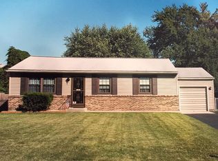 20 E Rivers End Dr, Claymont, DE 19703