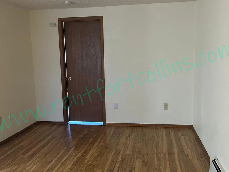 590 W 10th St — Photo 10