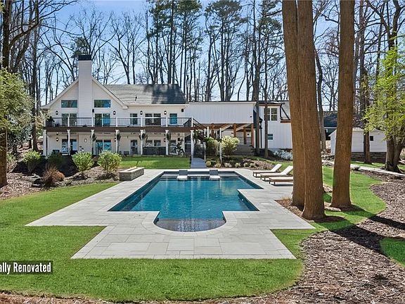 3rd image of 7530 Heard Rd