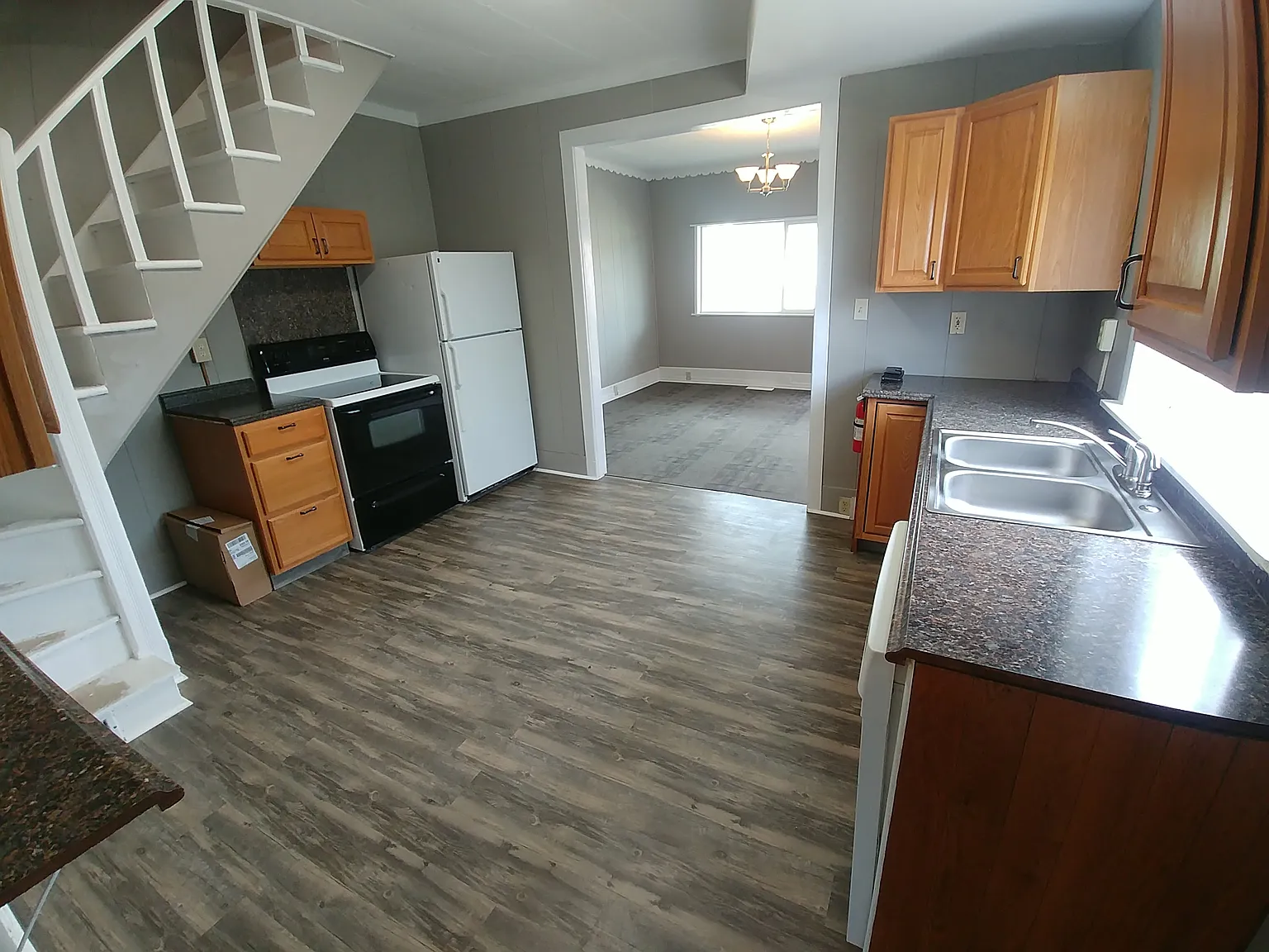 4 bed, 1.5 bath, 1500 sqft, $2,495 — Photo 2