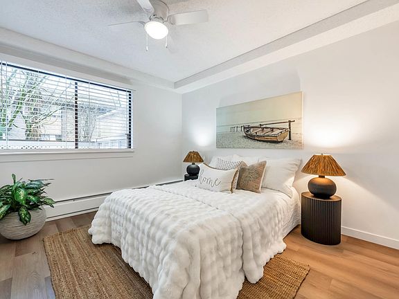 4th image of 15020 N Bluff Rd #107