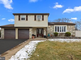 1668 Radburn Rd, Bensalem, PA 19020