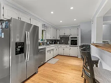 520 Byron St — Photo 11