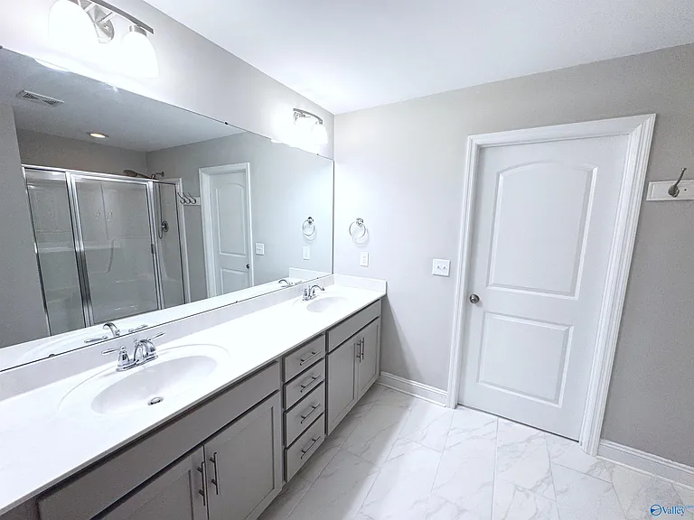 114 Summer Pointe Ln — Photo 23