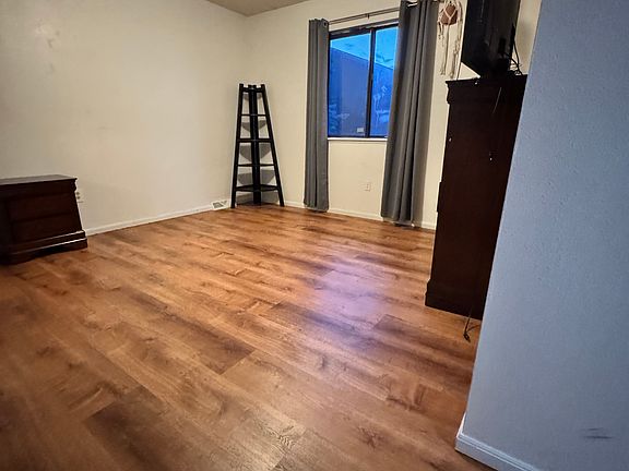 3rd image of 2840 W 21st St Unit 10