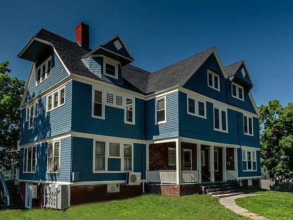 2nd image of 143 Groveland St #5320351