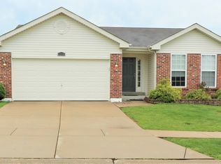 1748 Meade Ct, Pacific, MO 63069