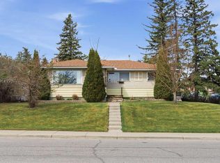 6215 E Thorncliffe Dr NW, Calgary, AB T2K 3A6