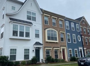 5118 Ridgeview Retreat Dr, Chantilly, VA 20151