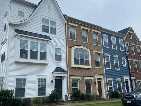 5118 Ridgeview Retreat Dr, Chantilly, VA 20151