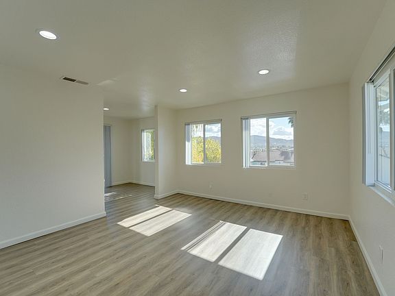 4th image of 342-58 Pleasant Way #128