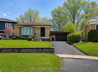 56 Courton Dr, Toronto, ON M1R 1K8