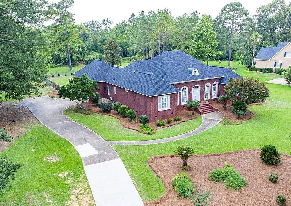 1st image of 149 Winship Dr