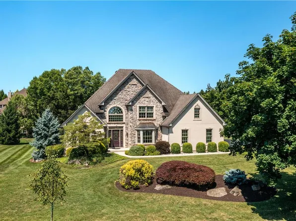 1076 Newgate Dr, Allentown, PA 18103