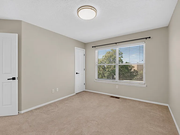 13208 Sentinal Ct NE — Photo 30
