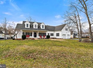 1532 Morris Pond Dr, Locust Grove, VA 22508