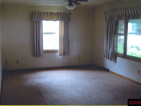 5th image of 18192 1st Ave