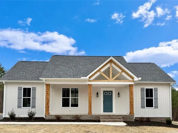 1201 Lewiston Plank Rd, Burkeville, VA 23922