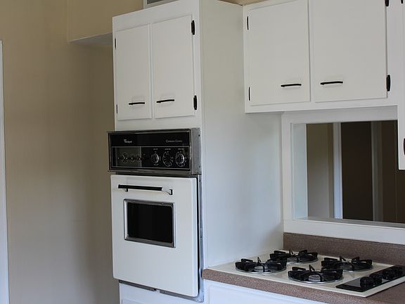 5th image of 70 Lasierra
