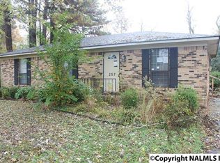 207 Kingswood Dr, Athens, AL 35611
