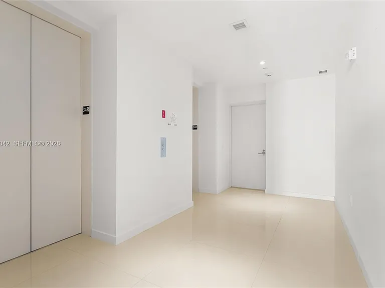 1100 Biscayne Blvd #3404 — Photo 29