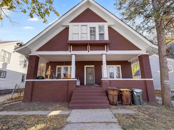 915-917 N Winnebago St, Rockford, IL 61103