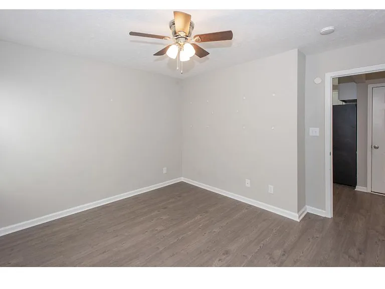 5339 Avery Woods Ln — Photo 12